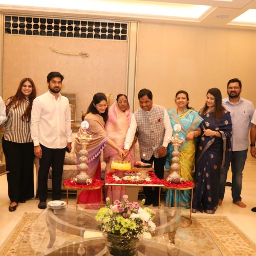 डॉ. संजय डी. पाटील यांच्यावरवाढदिनी शुभेच्छांचा वर्षाव