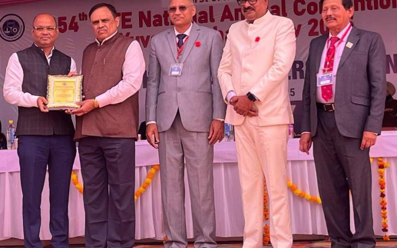 डी वाय पाटील अभियांत्रिकीच्या डॉ. सुनील रायकर यांना‘आयएसटीई’चा उत्कृष्ट संशोधक पुरस्कार