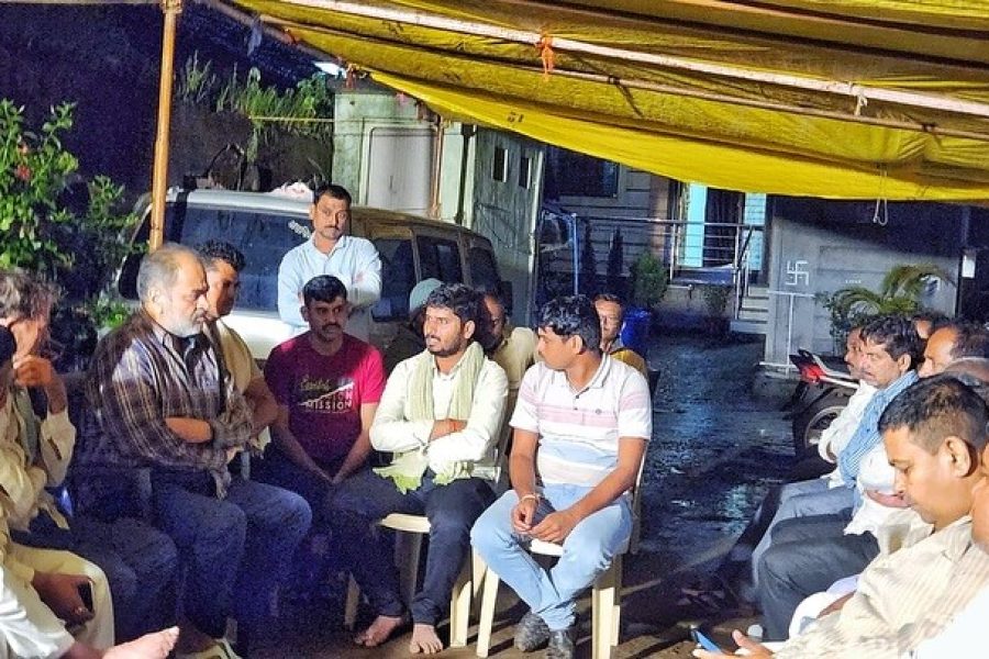 कंत्राटदार हर्षल पाटील यांच्या आत्महत्येनंतर आ.विनय कोरे तांदुळवाडीत ; कुटुंबीयांना दिला धीर